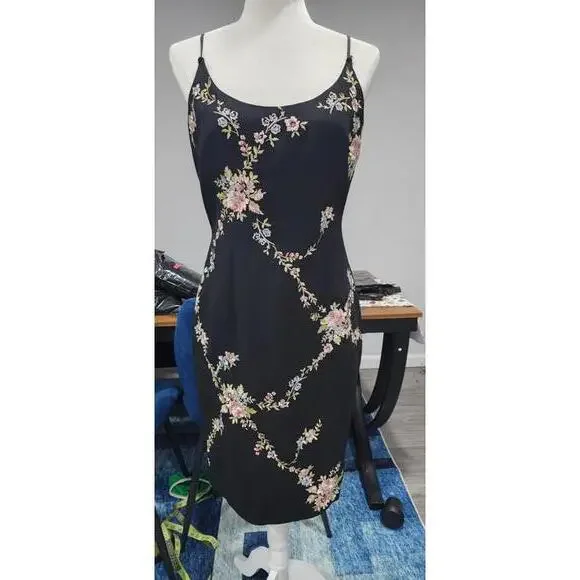 Elegant Black Floral Embroidered Slip Dress #3 - Picture 1 of 7